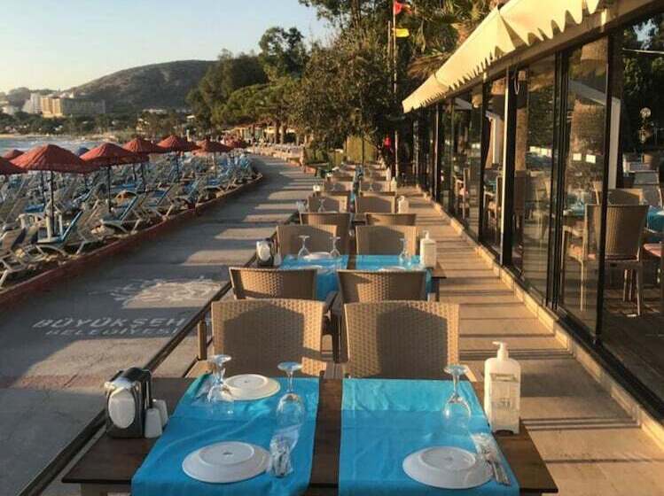Batıhan Beach Resort & Spa
