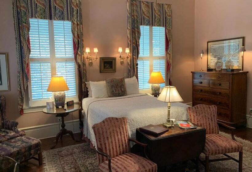 Hotel 1842 Inn  Bed And Breakfast