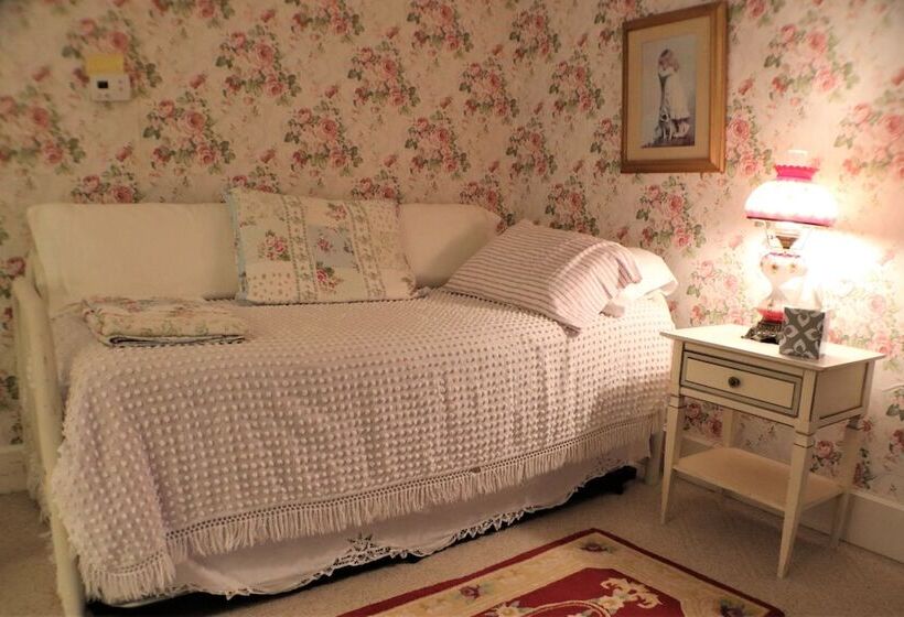 هتل 50 Lincoln Short North Bed & Breakfast