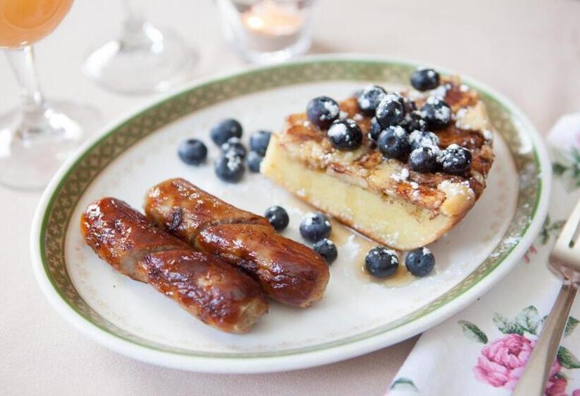 Отель Adair Country Inn & Restaurant