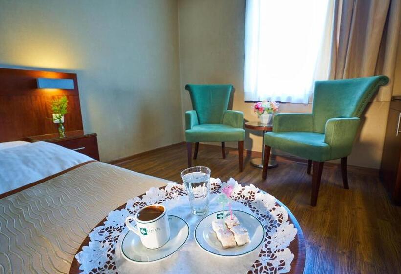 Fotos del hotel Feronya:  3