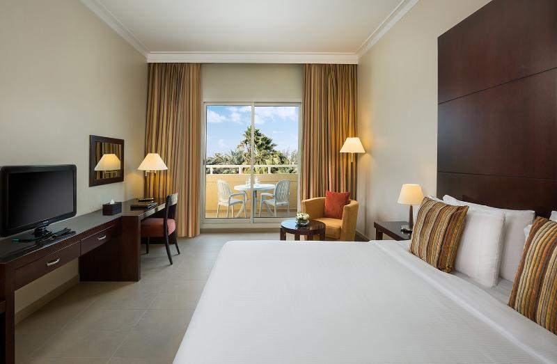 Metropolitan Al Mafraq Hotel
