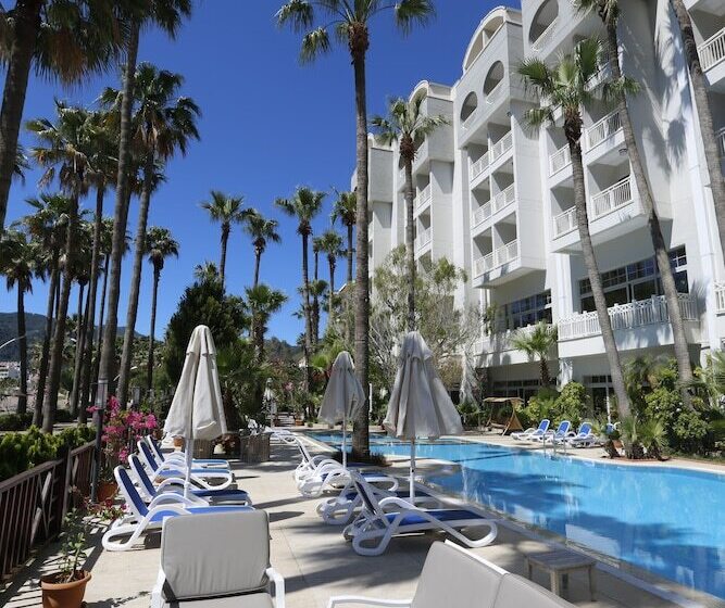 Quadas Hotel   Adults Only