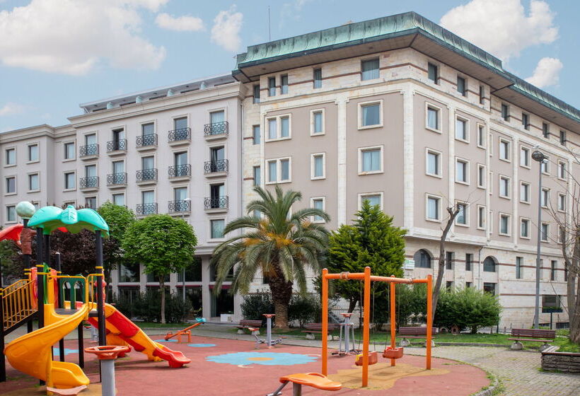 هتل Ramada By Wyndham Istanbul Grand Bazaar