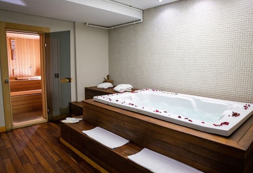 Fotos del hotel Ramada Istanbul Grand Bazaar:  59