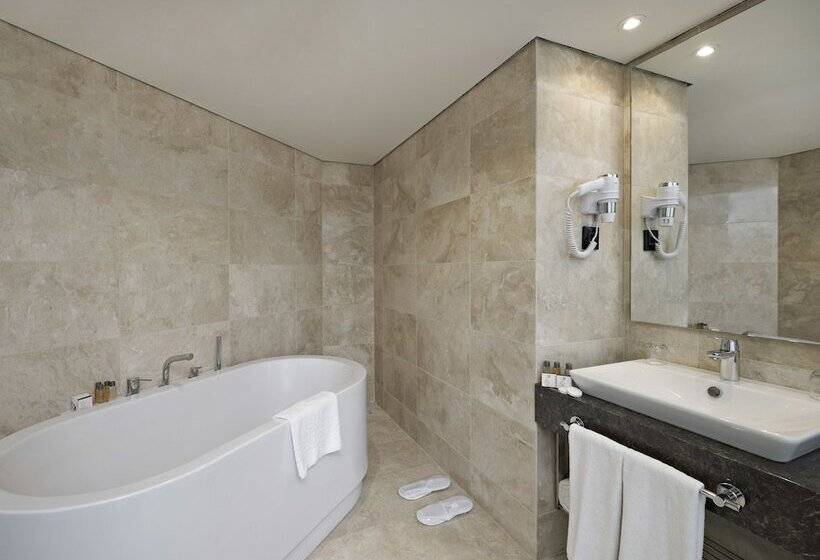 Fotos del hotel Ramada Istanbul Grand Bazaar:  62