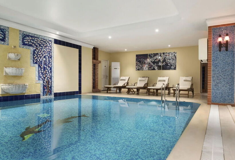 هتل Ramada By Wyndham İstanbul Taksim