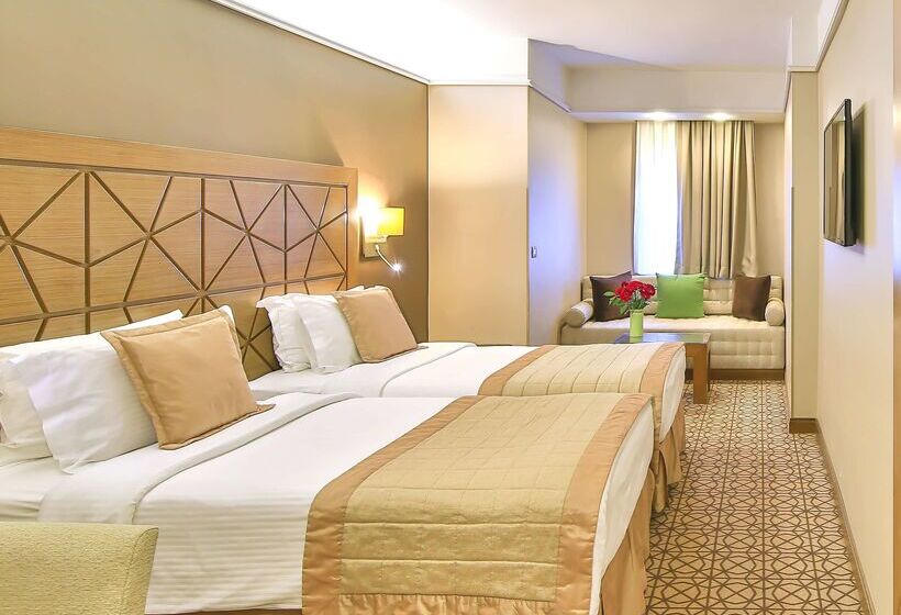 هتل Ramada By Wyndham İstanbul Taksim