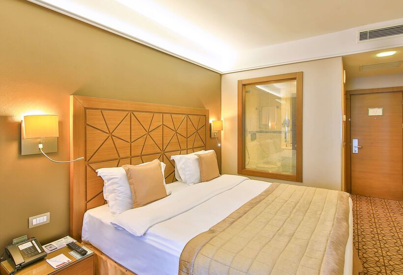 호텔 Ramada By Wyndham Istanbul Taksim