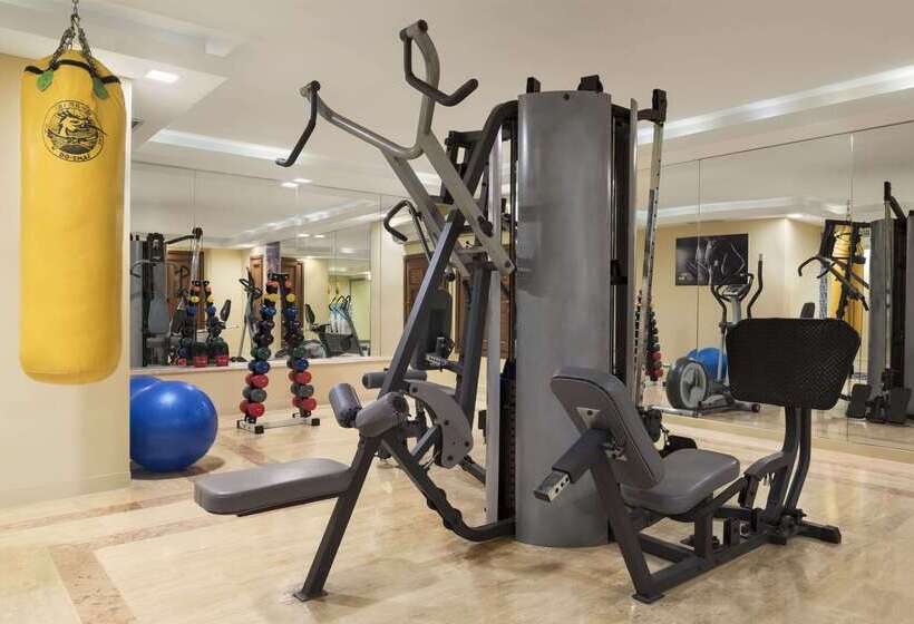 هتل Ramada By Wyndham İstanbul Taksim