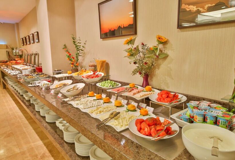 هتل Ramada By Wyndham İstanbul Taksim