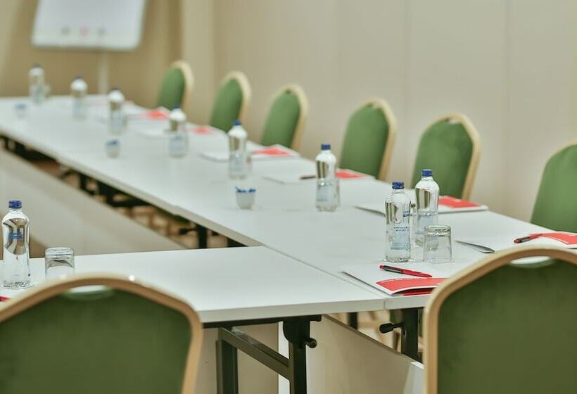 هتل Ramada By Wyndham İstanbul Taksim