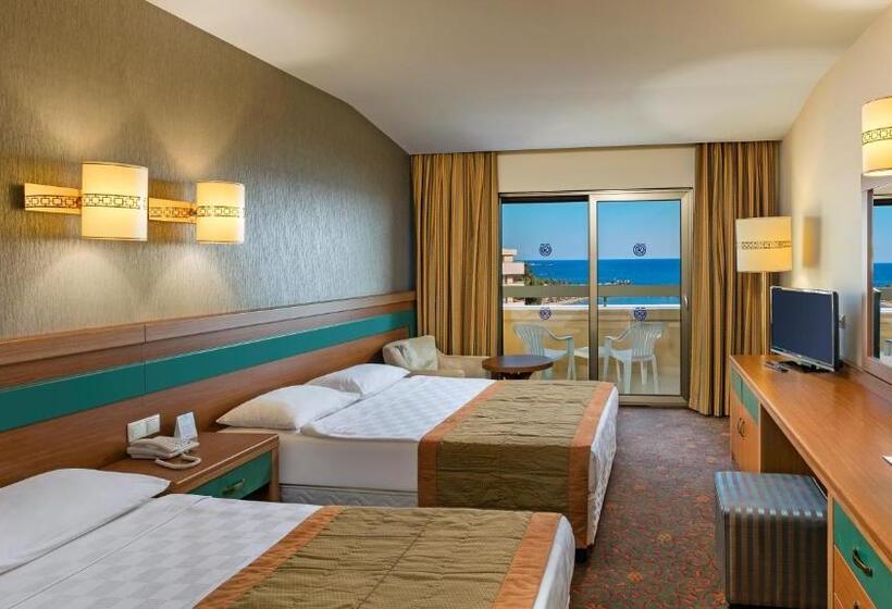 هتل özkaymak İncekum Resort
