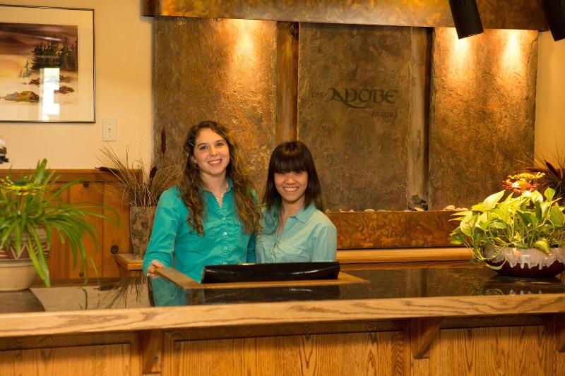 Мотель Adobe Resort