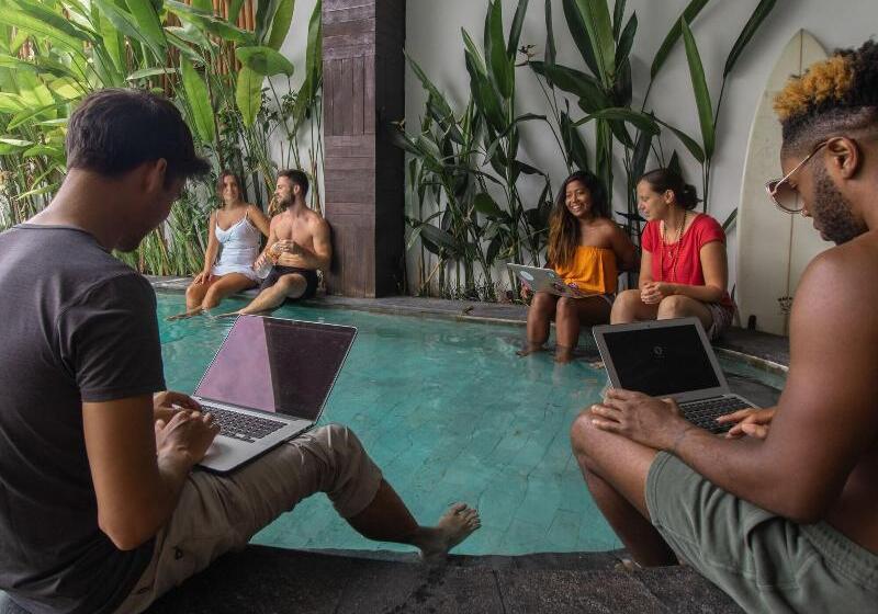 Draper Startup House For Entrepreneurs   Hostel