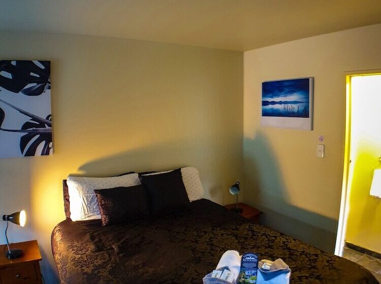 هاستل Tombstone Motel, Lodge & Backpackers
