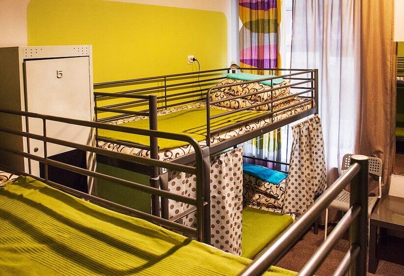 Hostel Pop Art