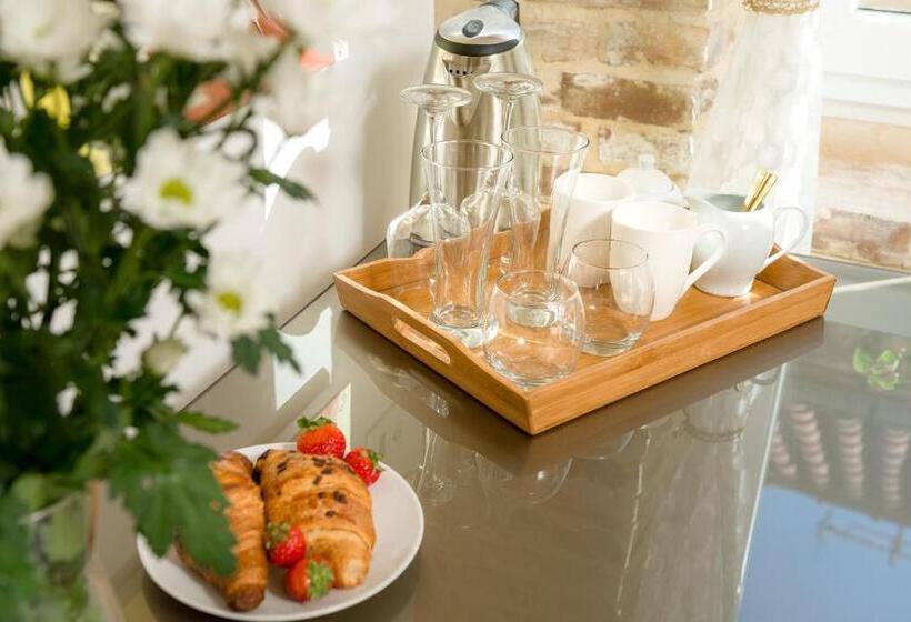 هتل Agava Lux Rooms&pool