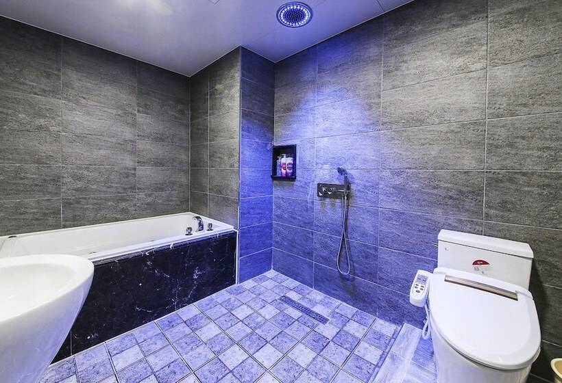 בית מלון כפרי Bentley Business