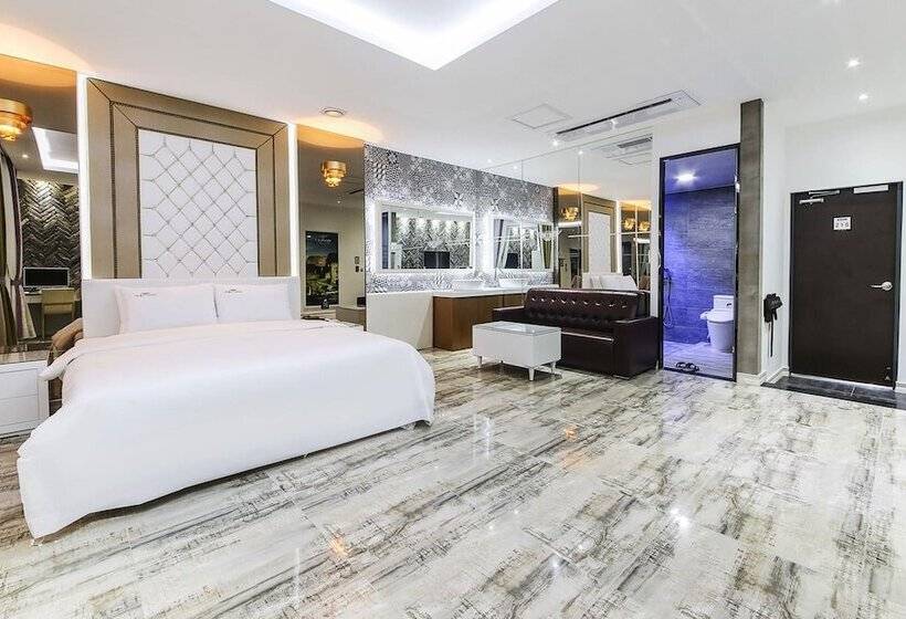 בית מלון כפרי Bentley Business