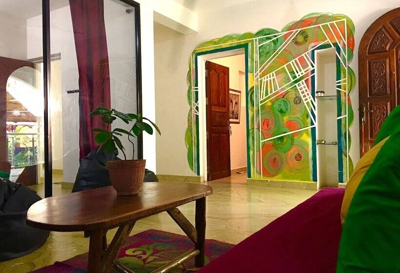 هتل Crystall Goa Residence
