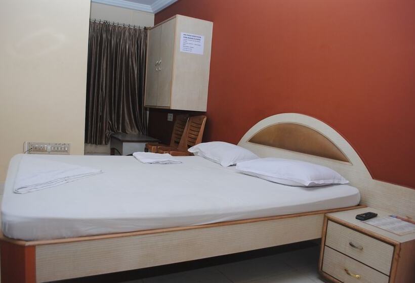 בית מלון כפרי Pancharatna Paradise