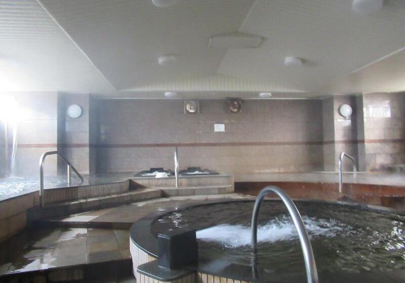 فندق Tsurusaki