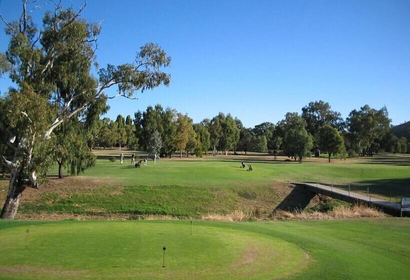 모텔 Gundagai Tourist Suites