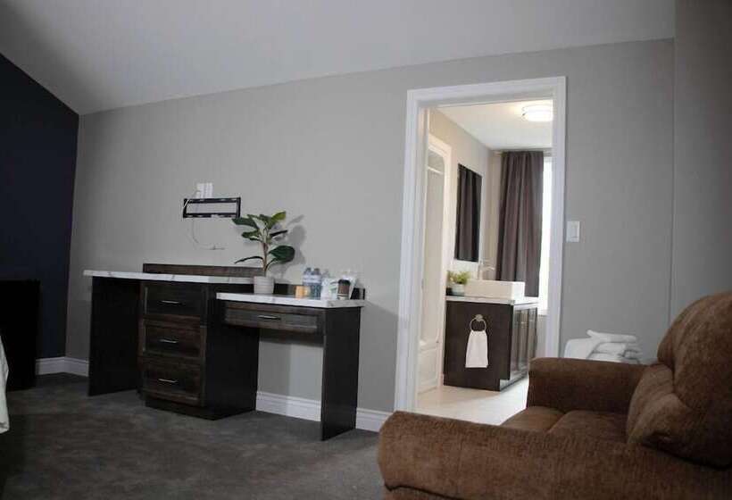 فندق على الطريق Newfound Inn & Suites