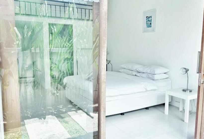 پانسیون Canggu Beach Inn