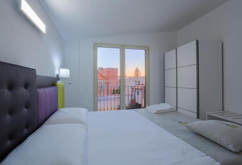 بنسيون Th Collection Rooms