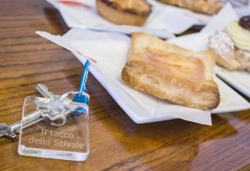 تختخواب و صبحانه Il Tacco Dello Stivale