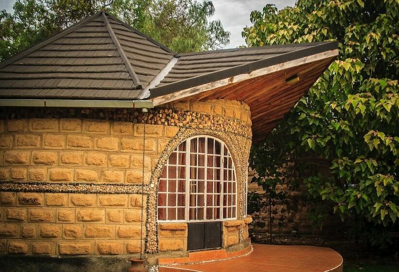 هتل Brooks Lodge