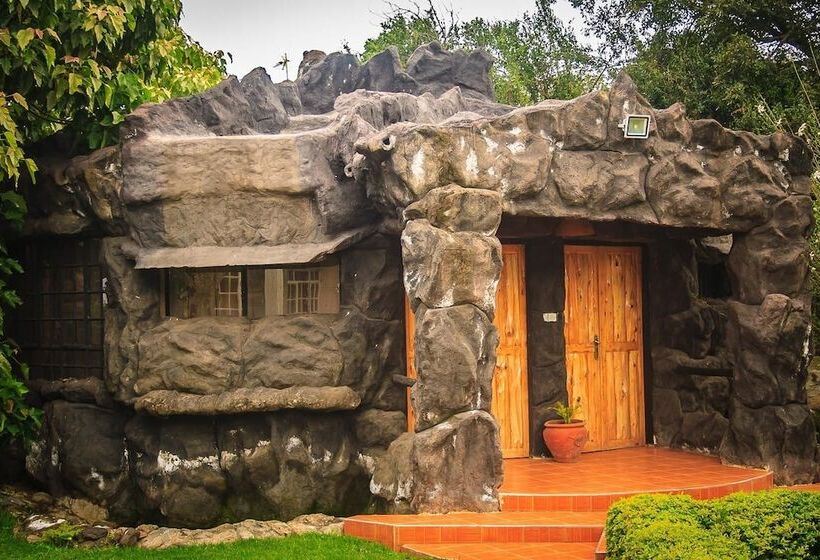 هتل Brooks Lodge