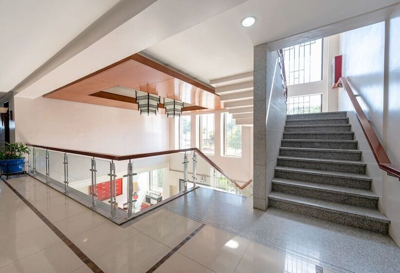 호텔 Capital O 176 Bliss