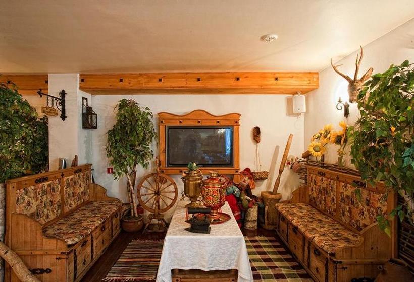 هتل Tsarskoe Podvoriye Imperial Village Comlex