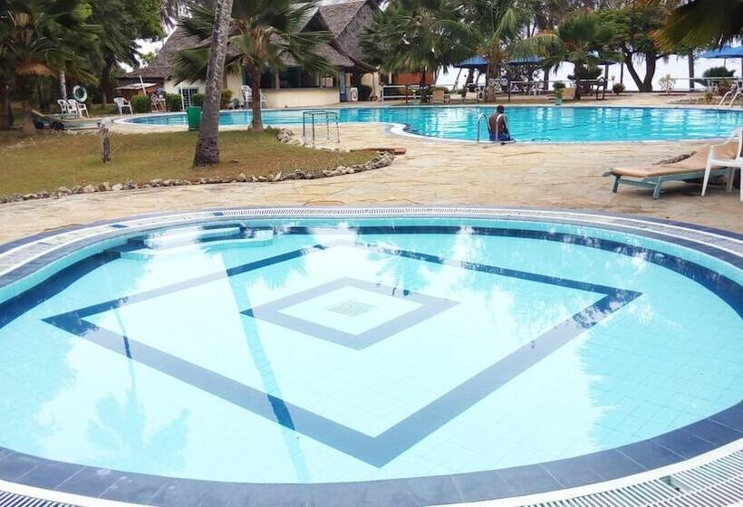 هتل Jumuia Conference & Beach Resort