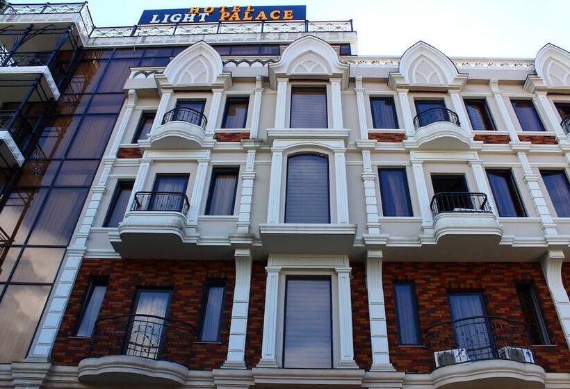 هتل Light Palace