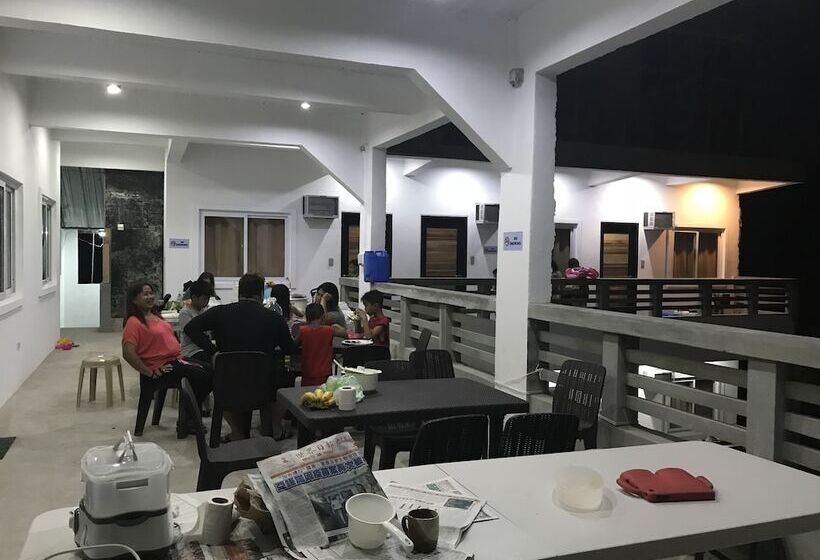 酒店 Seabreeze Beach Lodge