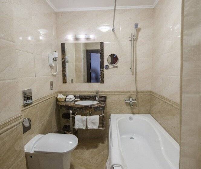هتل Sevan Plaza