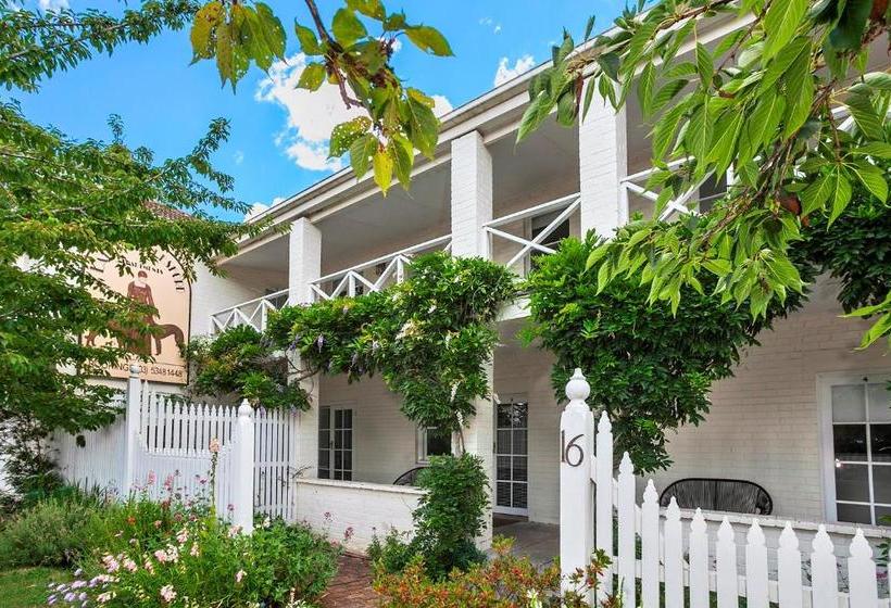 Lake Daylesford Apartment 6