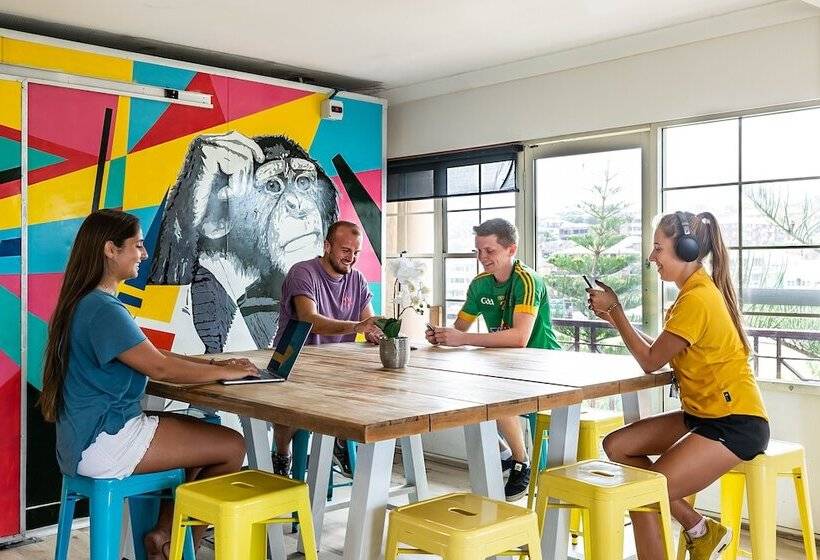 Mad Monkey Hostel Coogee Beach