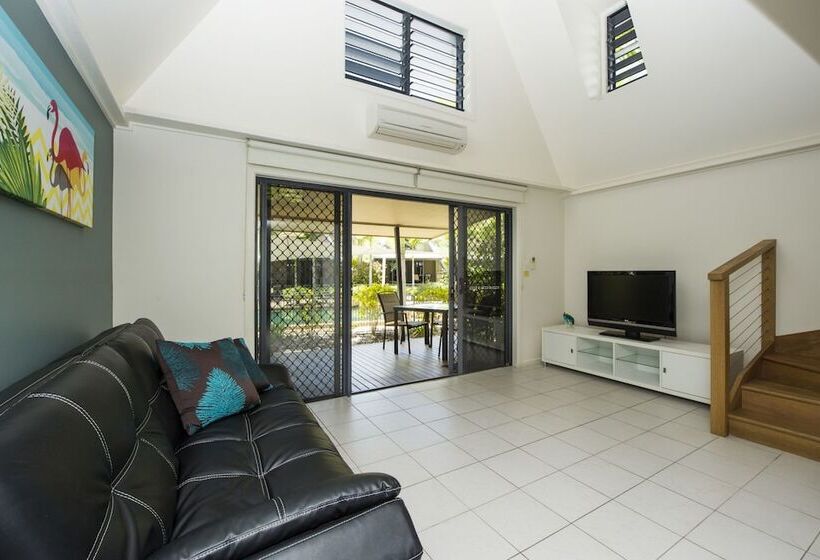 Canopy Chalet 10