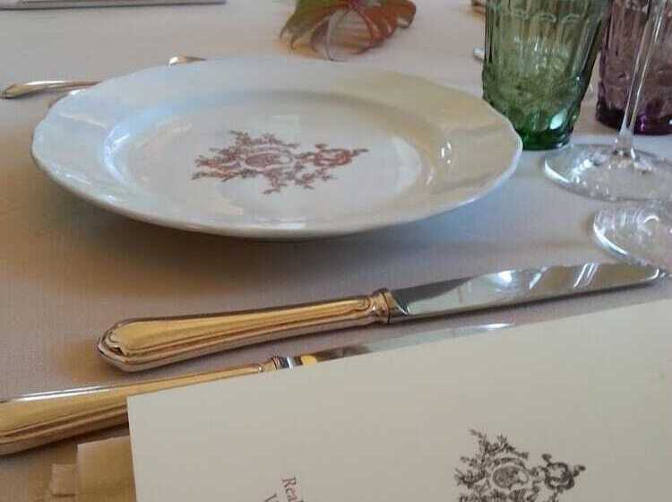 호텔 Albergo Real Castello