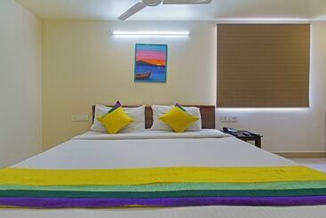 Itsy Hotels N Square
