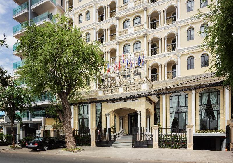 Lcs Hotel & Apartment