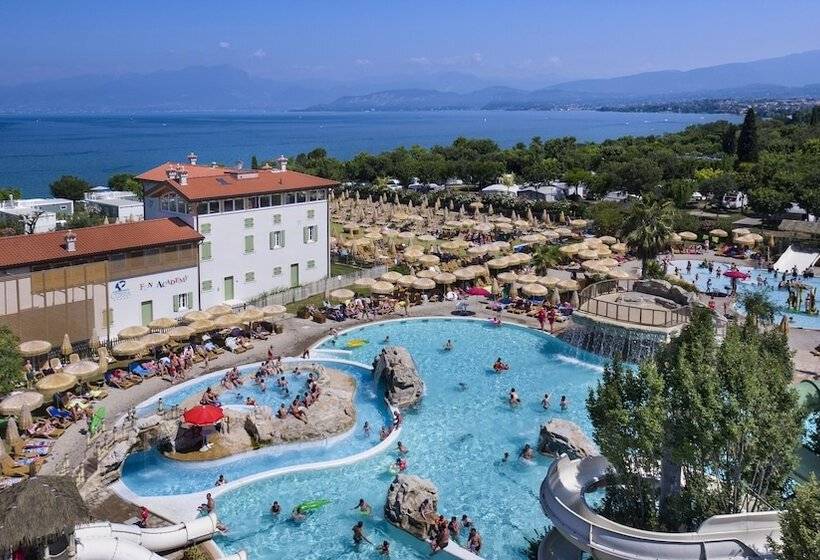 هتل Piani Di Clodia Holidaypark