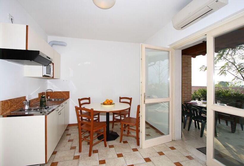 هتل Piani Di Clodia Holidaypark