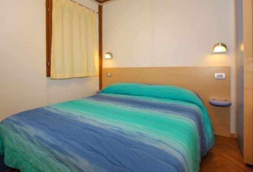 هتل Piani Di Clodia Holidaypark