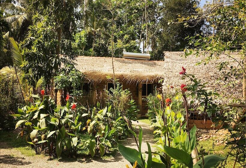 هتل Sath Villa Naadi Ayurveda Resort